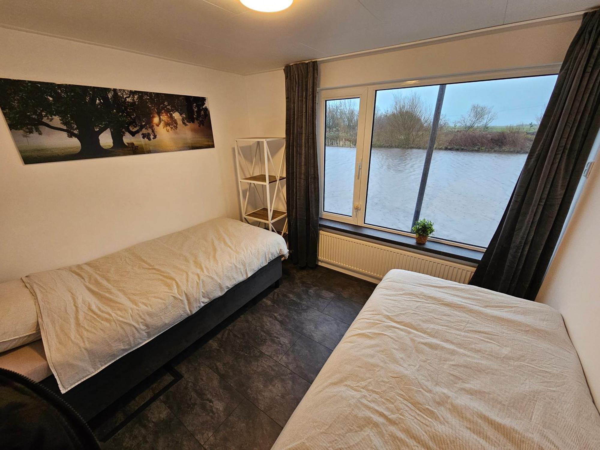 Luxe Woonboot In De Natuur Evt Met Console Bootje! Леуварден Екстер'єр фото
